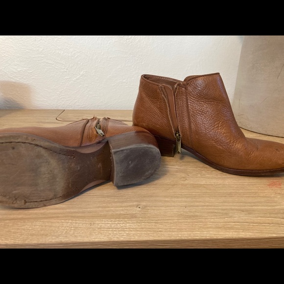 Sam Edelman genuine leather booties (size 7.5) - Picture 4 of 10